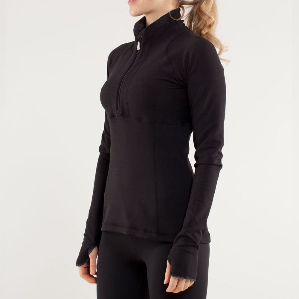 Lululemon Run Switch back 1/2 zip. Black/ gray. Reversible. Size 8 - Picture 2 of 11